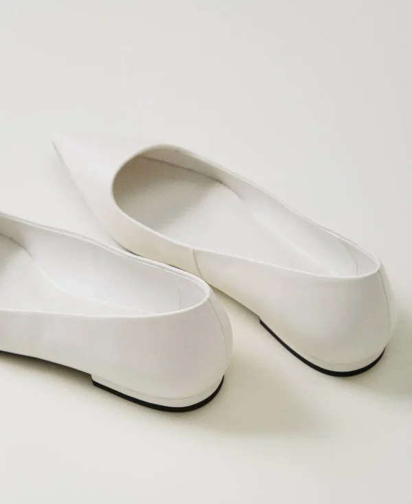 ballerines_avec_bout_poin_3.webp Ballerines Et Mocassins | Chaussures Plates*TWINSET Milano Ballerines Avec Bout Pointu Crème White