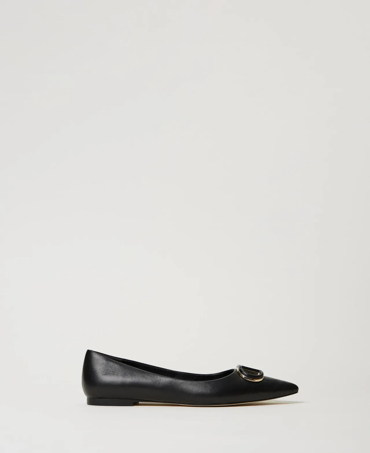 ballerines_en_cuir_avec_o_0.webp Ballerines Et Mocassins | Chaussures Plates*TWINSET Milano Ballerines En Cuir Avec Oval T Noir