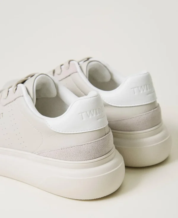 baskets_ajoures_avec_logo_3.webp Chaussures Plates | Baskets*TWINSET Milano Baskets Ajourées Avec Logo Gris Perle