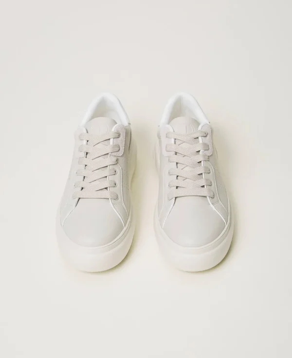 baskets_ajoures_avec_logo_4.webp Chaussures Plates | Baskets*TWINSET Milano Baskets Ajourées Avec Logo Gris Perle