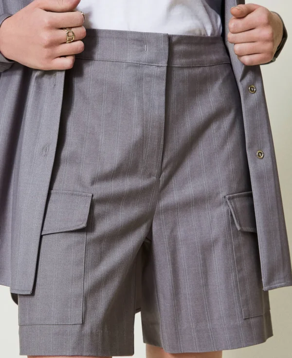 bermuda_ray_avec_poches_4.webp Shorts*TWINSET Milano Bermuda Rayé Avec Poches Gris Chiné Rayure Neige