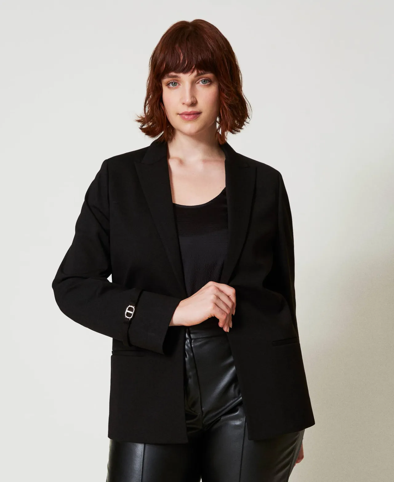 blazer_avec_bride_oval_t_0.webp Blousons Et Doudounes | Blazers*TWINSET Milano Blazer Avec Bride Oval T Noir