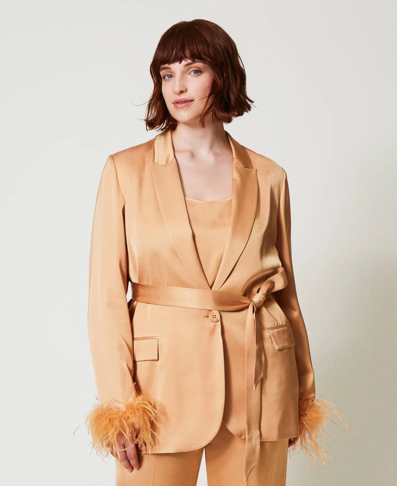 blazer_en_satin_avec_plum_0.webp Blousons Et Doudounes | Blazers*TWINSET Milano Blazer En Satin Avec Plumes Orange « Bubbly »
