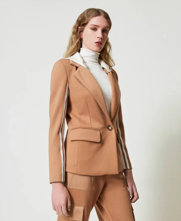 blazer_en_scuba_avec_capu_2.webp Blousons Et Doudounes | Blazers*TWINSET Milano Blazer En Scuba Avec Capuche Bicolore Caramel Camel/Nacre