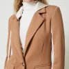 blazer_en_scuba_avec_capu_4.webp Blousons Et Doudounes | Blazers*TWINSET Milano Blazer En Scuba Avec Capuche Bicolore Caramel Camel/Nacre