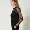 blouse_cropped_en_dentell_0.webp Blouses Et Chemises*TWINSET Milano Blouse Cropped En Dentelle Avec Top Noir