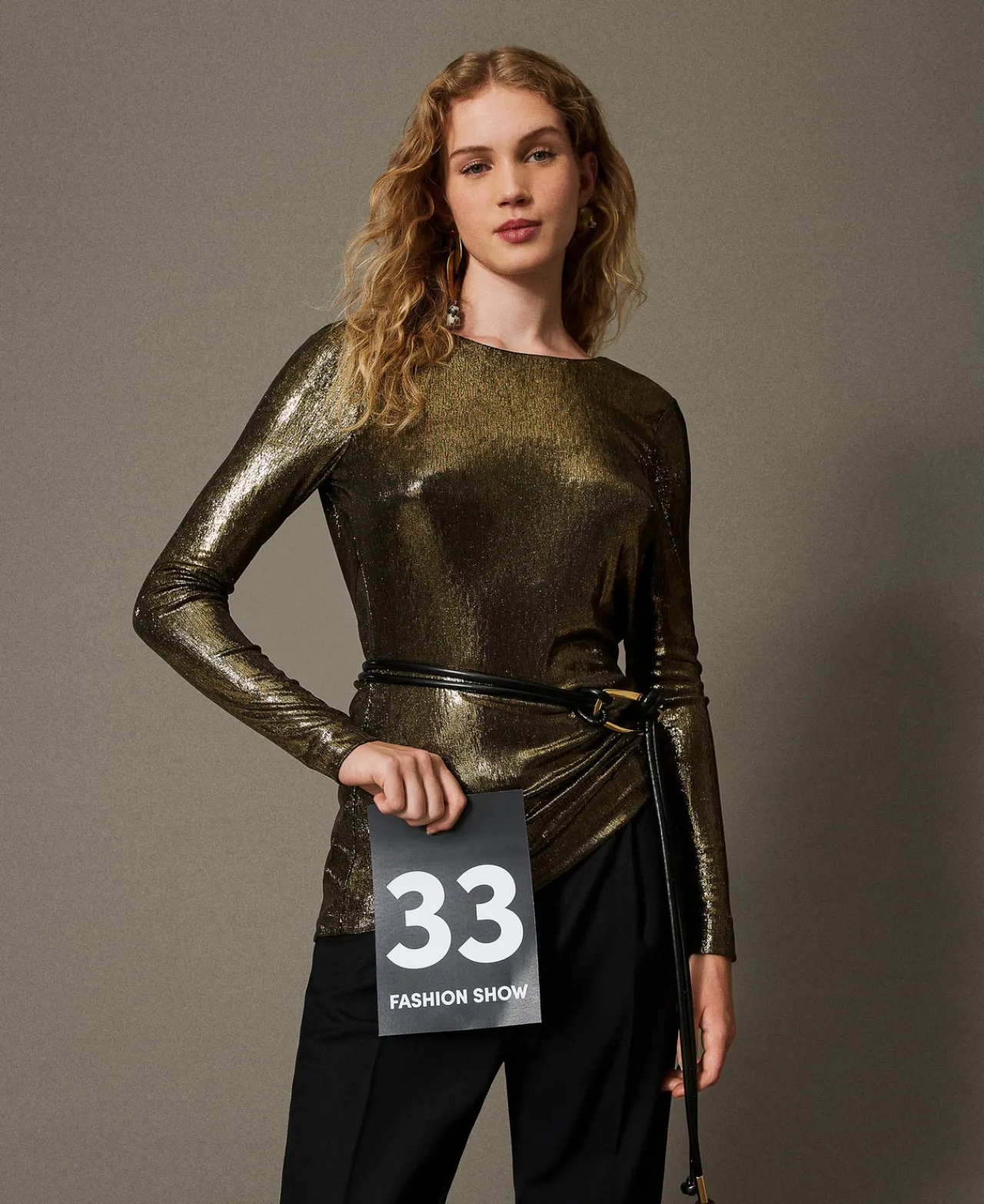 blouse_lame_avec_nud_0.webp Blouses Et Chemises*TWINSET Milano Blouse Lamée Avec Nœud Lamé Or/Noir