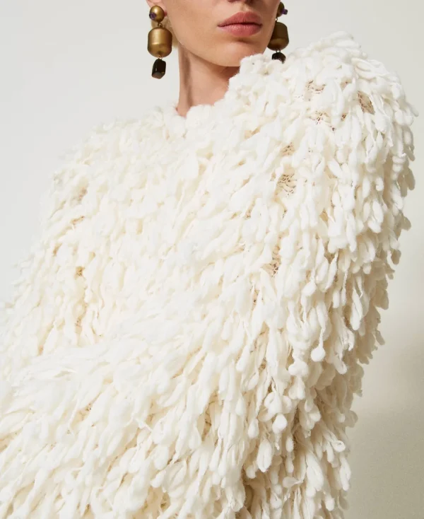 blouson_elisabeth_en_mail_5.webp Blousons Et Doudounes*TWINSET Milano Blouson «Elisabeth» En Maille Bouclée Blanc Neige