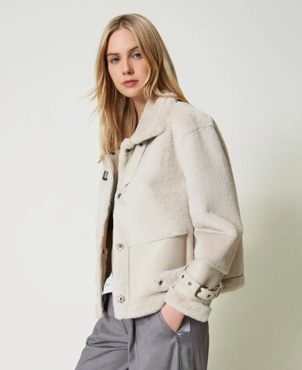 Blousons Et Doudounes*TWINSET Milano Blouson En Fausse Fourrure Avec Brides Blanc « Old White »