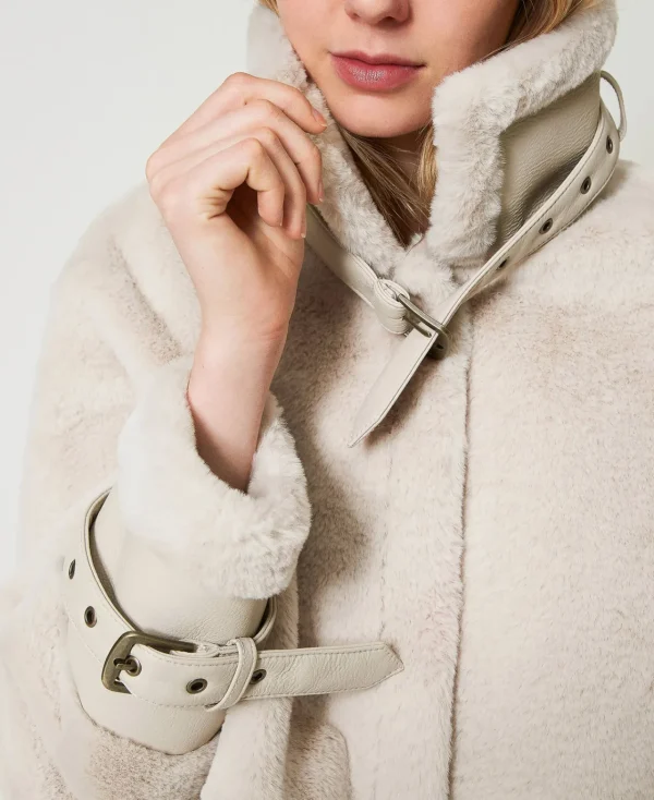 Blousons Et Doudounes*TWINSET Milano Blouson En Fausse Fourrure Avec Brides Blanc « Old White »