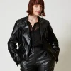 blouson_perfecto_effet_cu_2-1.webp Blousons Et Doudounes*TWINSET Milano Blouson Perfecto Effet Cuir Avec Fermeture éclair Noir