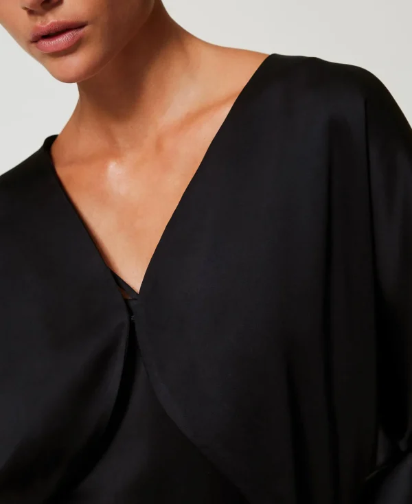 bolro_en_satin_4.webp Blousons Et Doudounes | Blazers*TWINSET Milano Boléro En Satin Noir
