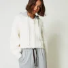bomber_myfo_en_maille_ave_2.webp Blousons Et Doudounes*TWINSET Milano Bomber MYFO En Maille Avec Capuche Blanc Neige