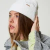 bonnet_en_maille_torsade_1.webp Chapeaux*TWINSET Milano Bonnet En Maille Torsadée Nacre