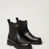 bottines_chelsea_en_cuir__2.webp Chaussures Plates | Bottes Et Bottines*TWINSET Milano Bottines Chelsea En Cuir Avec Oval T Noir