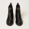bottines_chelsea_en_cuir__4.webp Chaussures Plates | Bottes Et Bottines*TWINSET Milano Bottines Chelsea En Cuir Avec Oval T Noir