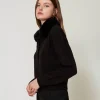 cardigan_court_avec_col_e_2.webp Pulls Et Cardigans*TWINSET Milano Cardigan Court Avec Col En Fausse Fourrure Noir