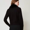 cardigan_court_avec_col_e_3.webp Pulls Et Cardigans*TWINSET Milano Cardigan Court Avec Col En Fausse Fourrure Noir