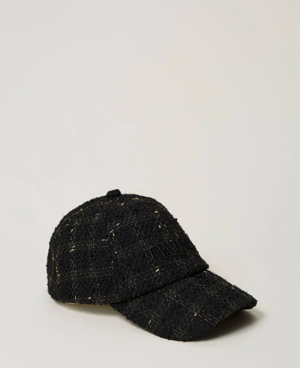 casquette_de_baseball_en__0-1.webp Chapeaux*TWINSET Milano Casquette De Baseball En Tissu Bouclé Avec Logo Bouclé Noir/Or