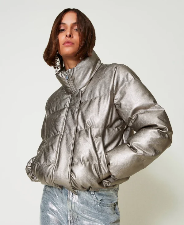 doudoune_courte_lame_2.webp Blousons Et Doudounes*TWINSET Milano Doudoune Courte Lamée Gris Pétrole Métallisé