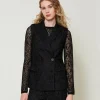 gilet_crois_en_dentelle_m_0.webp Blousons Et Doudounes | Blazers*TWINSET Milano Gilet Croisé En Dentelle Macramé Noir