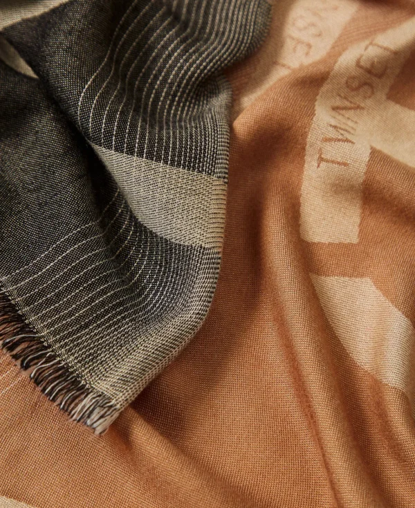Écharpes*TWINSET Milano Keffieh Jacquard Avec Oval T Multicolore Noir/Blanc « Old White »/Marron « Sandy Brown »