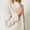 manteau_crois_en_laine_ml_4.webp Manteaux Et Trenchs*TWINSET Milano Manteau Croisé En Laine Mélangée à Chevrons Chevron Neige/Or