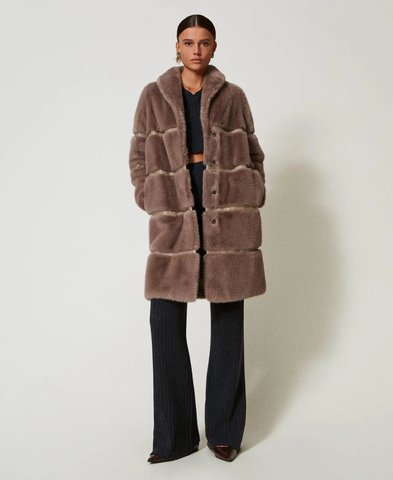 Manteaux Et Trenchs*TWINSET Milano Manteau En Fausse Fourrure Avec Incrustations Taupe Foncé