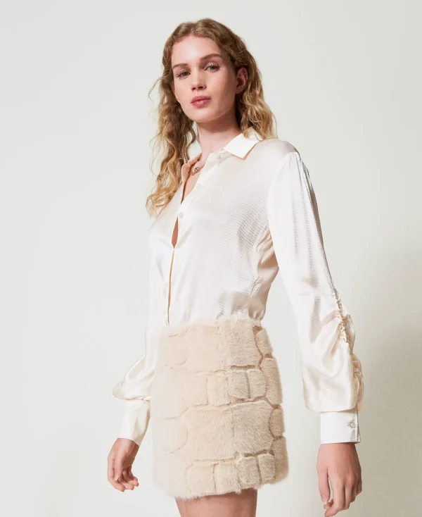 Jupes*TWINSET Milano Mini-jupe En Fausse Fourrure Avec Oval T Blanc « White Cream »