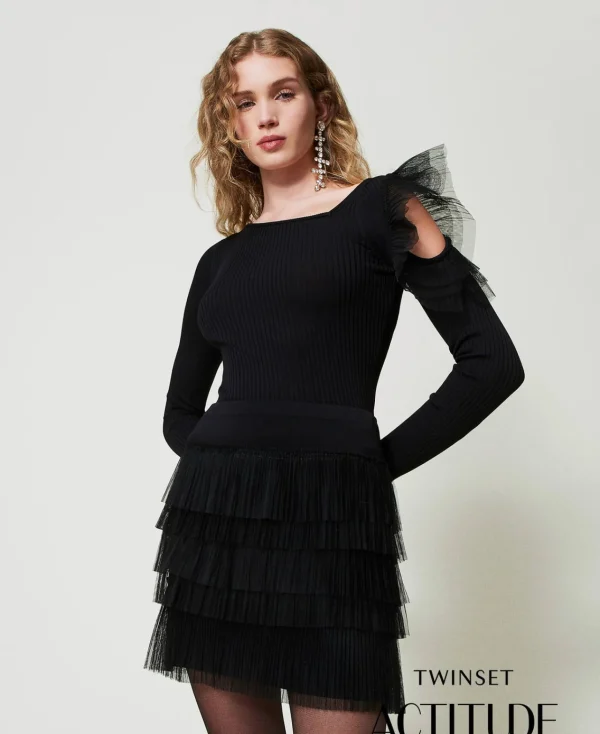 minijupe_en_maille_avec_v_0.webp Jupes*TWINSET Milano Mini-jupe En Maille Avec Volants En Tulle Noir