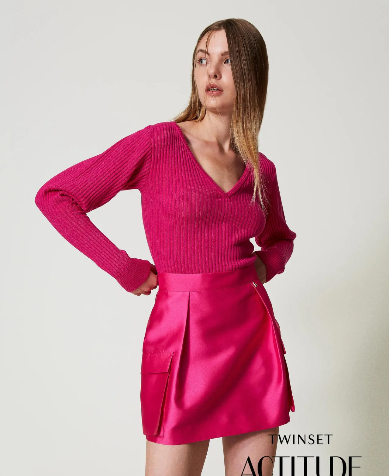 minijupe_en_serg_mikado_0.webp Jupes*TWINSET Milano Mini-jupe En Sergé Mikado Super Pink