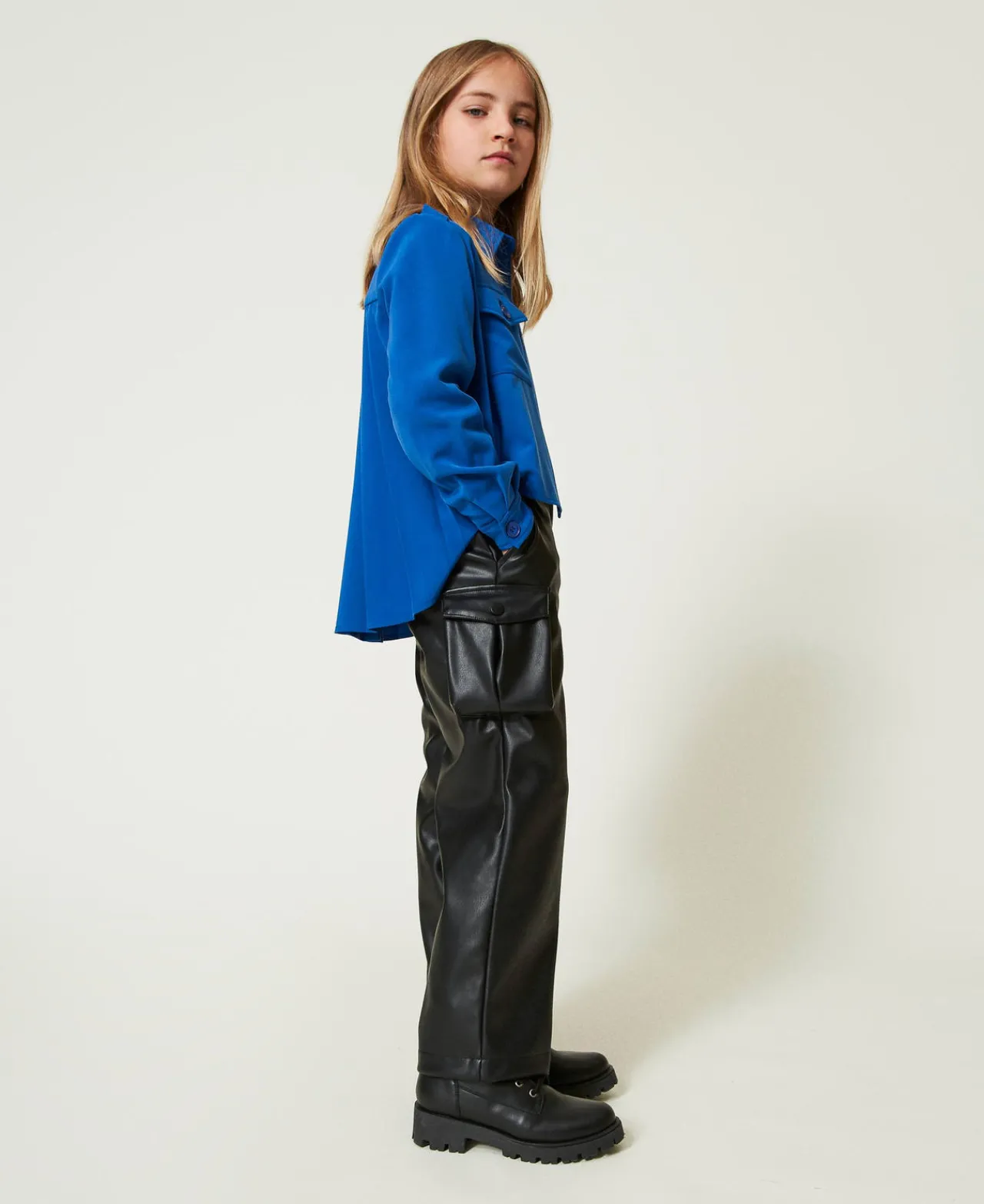 pantalon_cargo_avec_poche_0-1.webp Pantalons Et Jeans*TWINSET Milano Pantalon Cargo Avec Poches Utility Noir