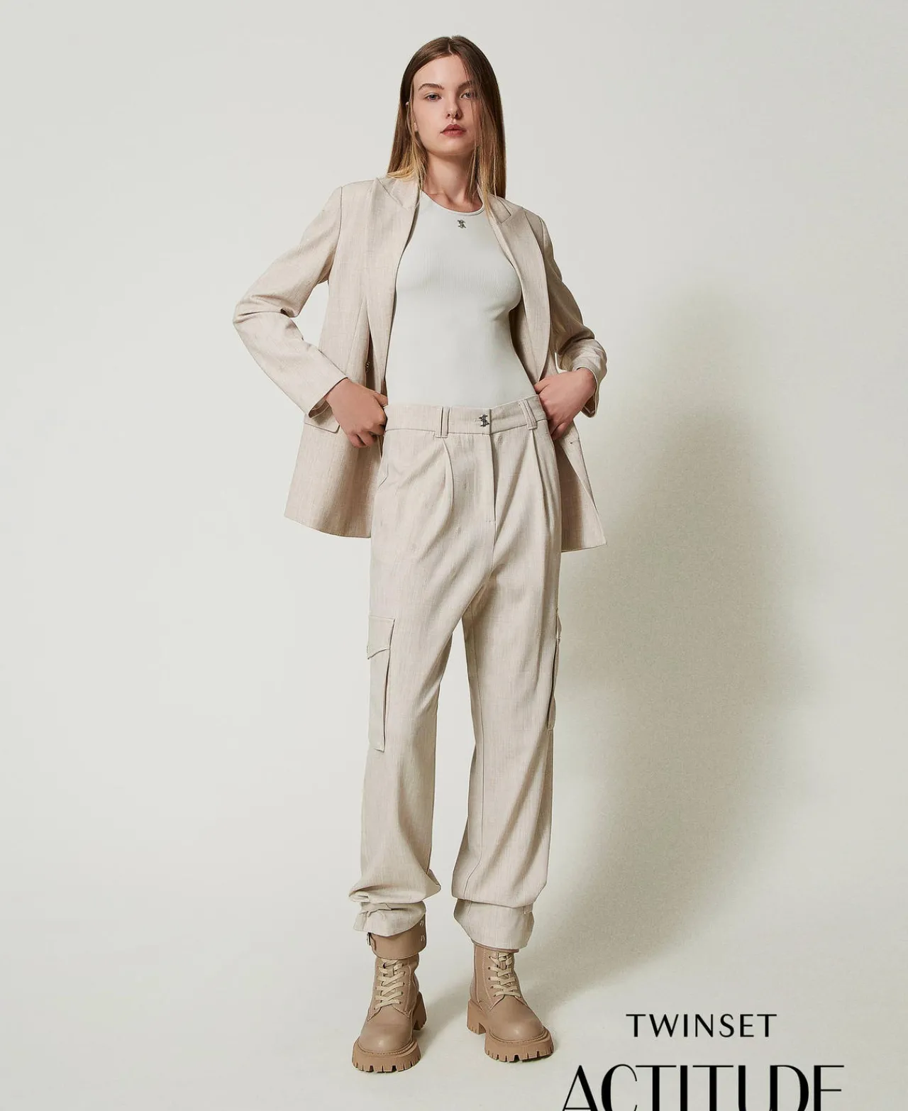 pantalon_cargo_myfo_avec__0.webp Pantalons Cargo*TWINSET Milano Pantalon Cargo MYFO Avec Broderie Dull Gold Chiné