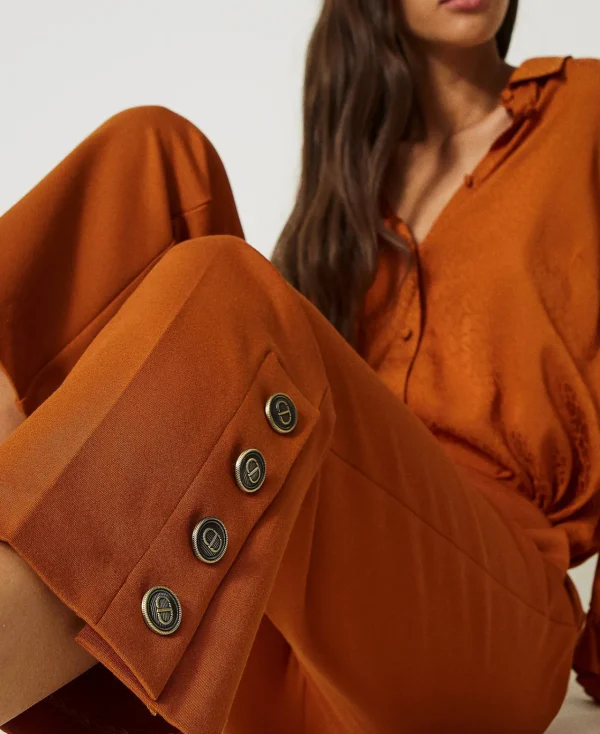 pantalon_cropped_avec_bou_5.webp Pantalons Élégants*TWINSET Milano Pantalon Cropped Avec Boutons Marron Cuir