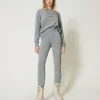 pantalon_de_jogging_en_ma_0-1.webp Pantalons De Jogging*TWINSET Milano Pantalon De Jogging En Maille De Laine Mélangée Avec Logo Brodé Gris Chiné Foncé