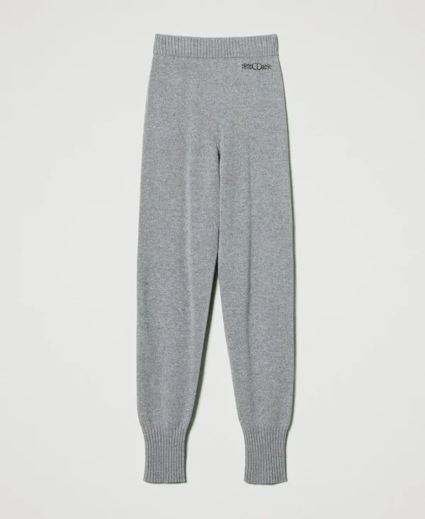 pantalon_de_jogging_en_ma_1-1.webp Pantalons De Jogging*TWINSET Milano Pantalon De Jogging En Maille De Laine Mélangée Avec Logo Brodé Gris Chiné Foncé