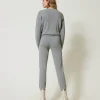 pantalon_de_jogging_en_ma_3-1.webp Pantalons De Jogging*TWINSET Milano Pantalon De Jogging En Maille De Laine Mélangée Avec Logo Brodé Gris Chiné Foncé