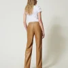 pantalon_effet_cuir_avec__6.webp Pantalons Droits Et Cigarette*TWINSET Milano Pantalon Effet Cuir Avec élastique Marron « Sandy Brown »