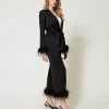 pantalon_en_satin_avec_pl_2.webp Pantalons Élégants | Pantalons Droits Et Cigarette*TWINSET Milano Pantalon En Satin Avec Plumes Noir