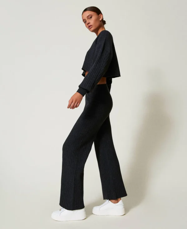 pantalon_palazzo_en_maill_2.webp Pantalons Larges Et Palazzo*TWINSET Milano Pantalon Palazzo En Maille De Laine Mélangée Gris Anthracite Chiné