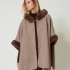 poncho_en_drap_et_fausse__2.webp Ponchos*TWINSET Milano Poncho En Drap Et Fausse Fourrure Chocolate Malt