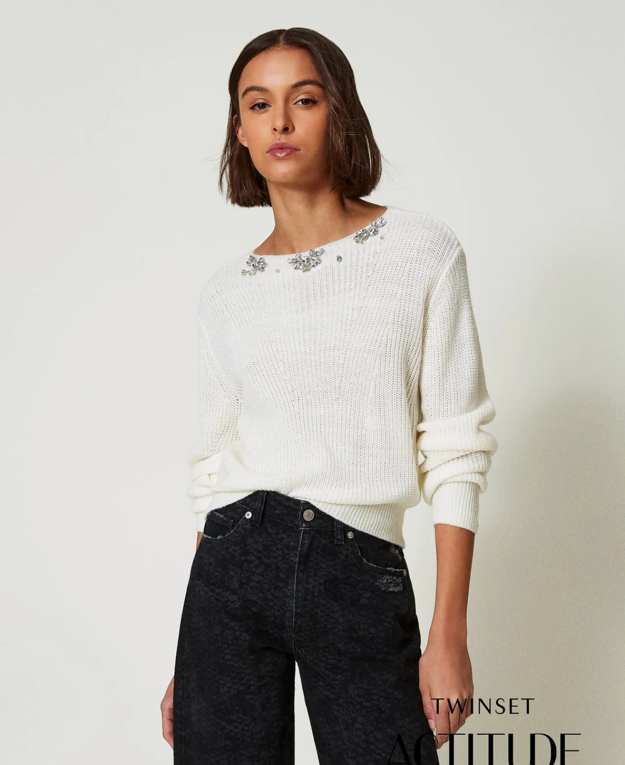 pull_avec_broderies_ralis_0.webp Pulls Et Cardigans*TWINSET Milano Pull Avec Broderies Réalisées à La Main Crème White
