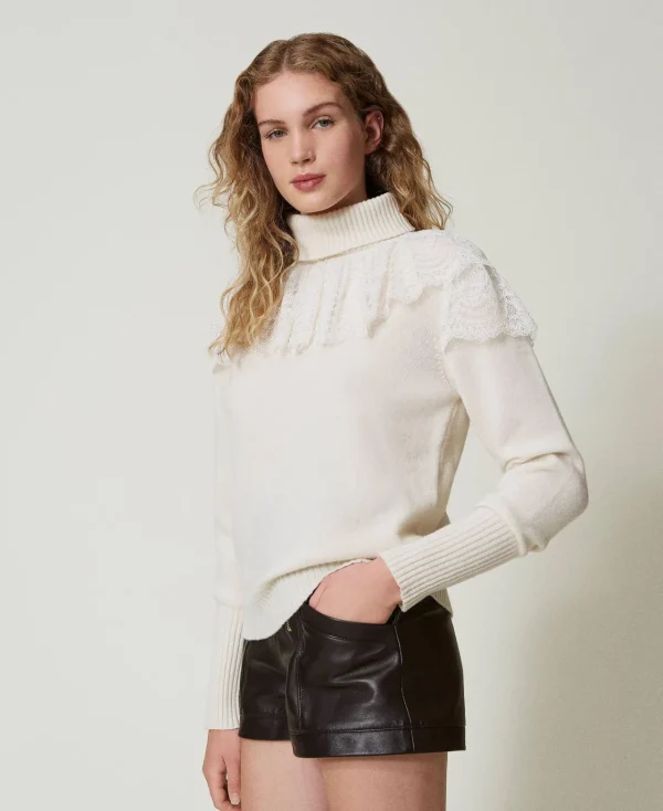 pull_col_roul_en_laine_et_3.webp Pulls Et Cardigans*TWINSET Milano Pull Col Roulé En Laine Et Cachemire Blanc « Old White »