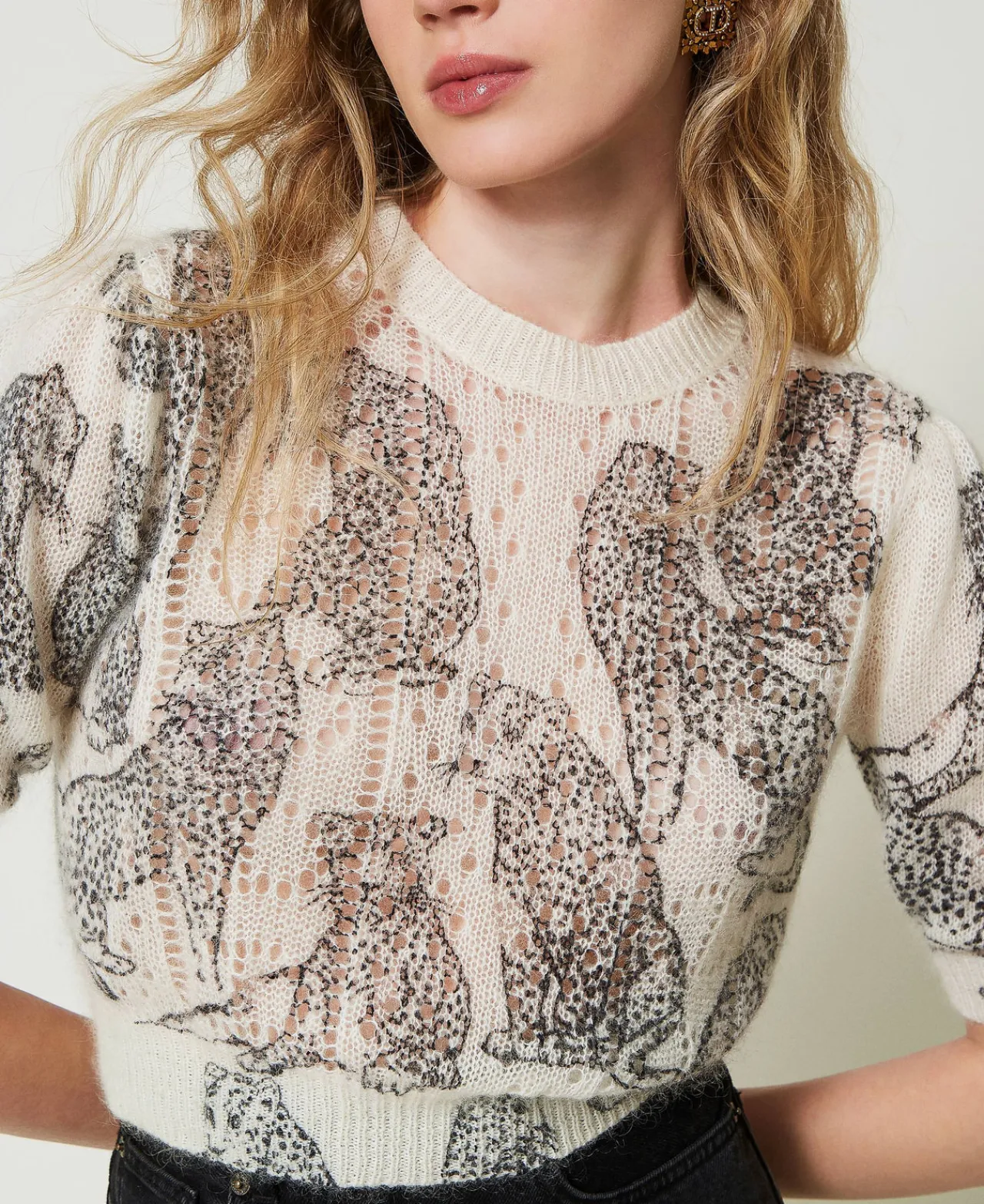 pull_cropped_en_mlange_de_0.webp Pulls Et Cardigans*TWINSET Milano Pull Cropped En Mélange De Laine Et Mohair Imprimé Jaguars Noir/Blanc Neige