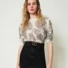 pull_cropped_en_mlange_de_2.webp Pulls Et Cardigans*TWINSET Milano Pull Cropped En Mélange De Laine Et Mohair Imprimé Jaguars Noir/Blanc Neige