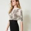 pull_cropped_en_mlange_de_3.webp Pulls Et Cardigans*TWINSET Milano Pull Cropped En Mélange De Laine Et Mohair Imprimé Jaguars Noir/Blanc Neige