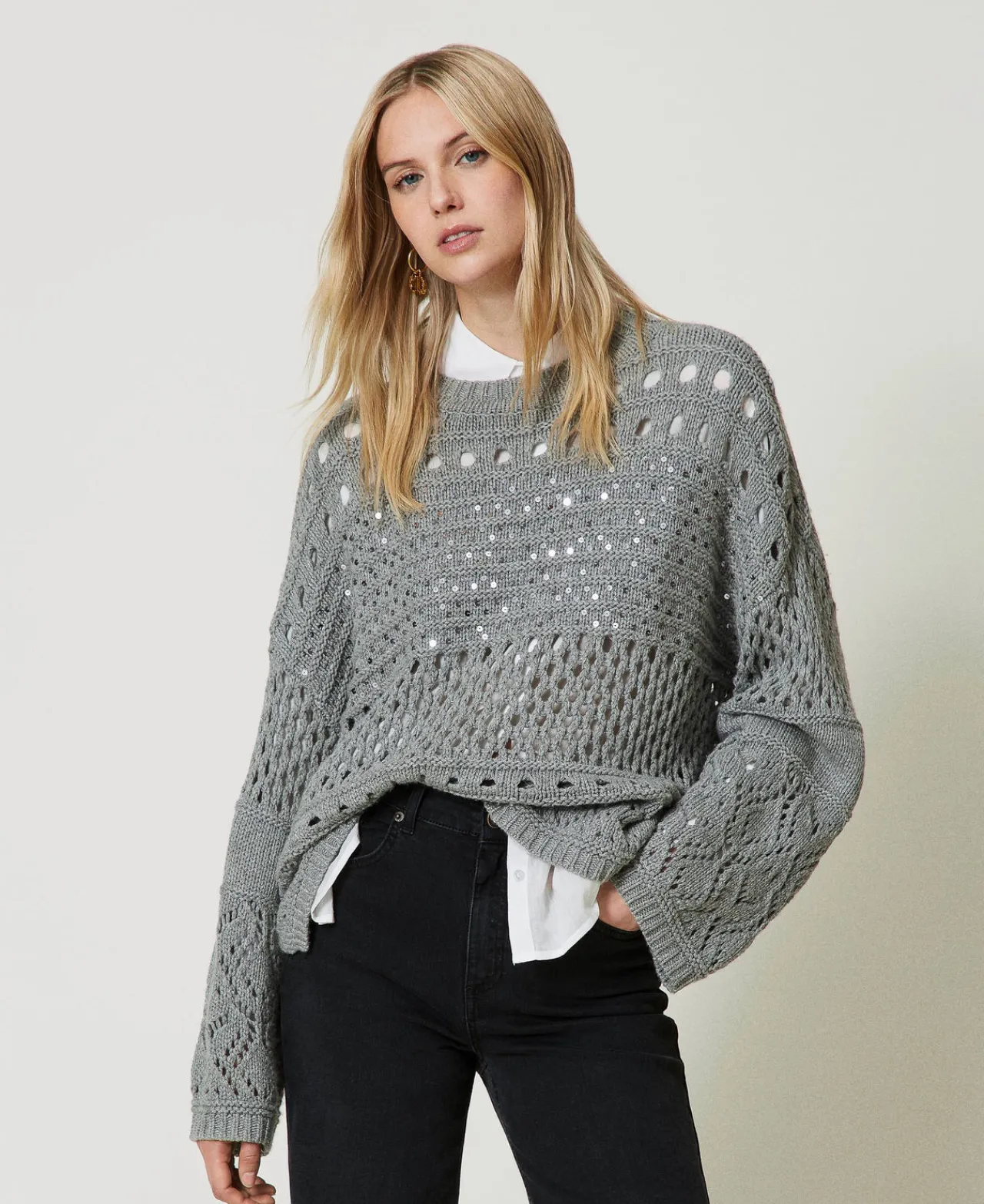 pull_en_laine_mlange_avec_0-2.webp Pulls Et Cardigans*TWINSET Milano Pull En Laine Mélangée Avec Sequins Gris Chiné Foncé
