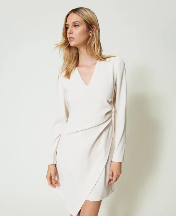 robe_courte_avec_chane_ov_2.webp Robes De Cérémonie | Robes Courtes*TWINSET Milano Robe Courte Avec Chaîne Oval T Blanc « Old White »