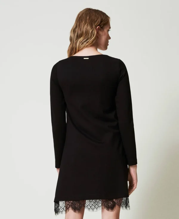 robe_courte_avec_dentelle_3.webp Robes Courtes*TWINSET Milano Robe Courte Avec Dentelle Noir