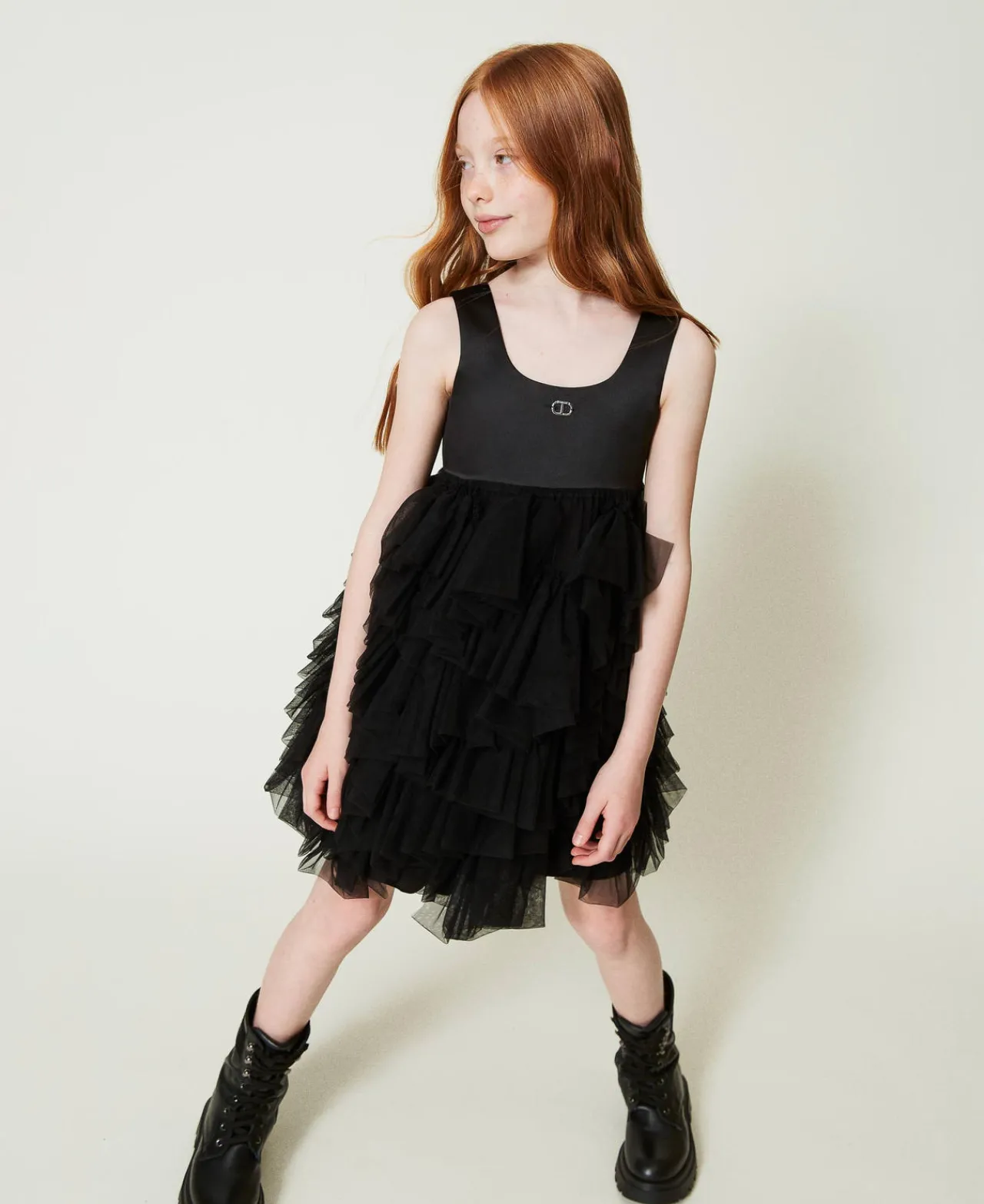 robe_courte_avec_volants__0-3.webp Robes*TWINSET Milano Robe Courte Avec Volants En Tulle Noir